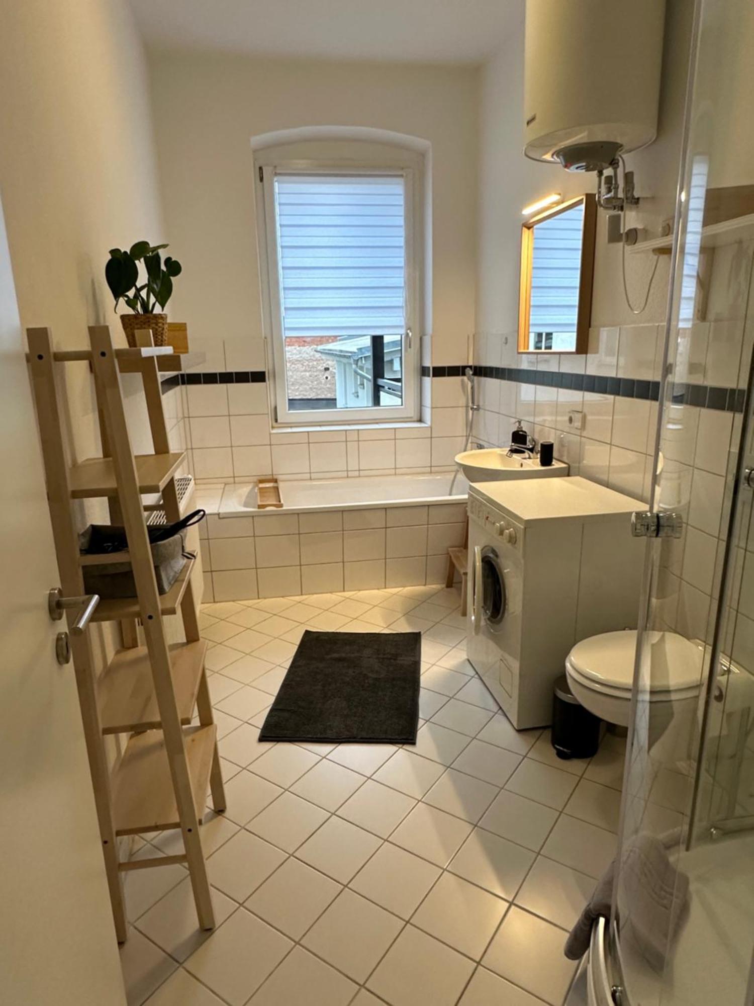 Ferienwohnung Fuer 8 Mit Balkon Erfurt Exterior foto